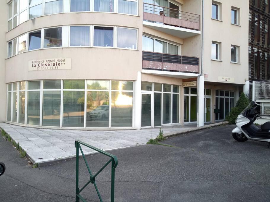 Agreable Studio Familial A Lourdes, Proche Gare 外观 照片