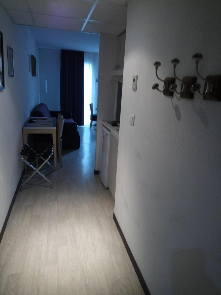 Agreable Studio Familial A Lourdes, Proche Gare 外观 照片