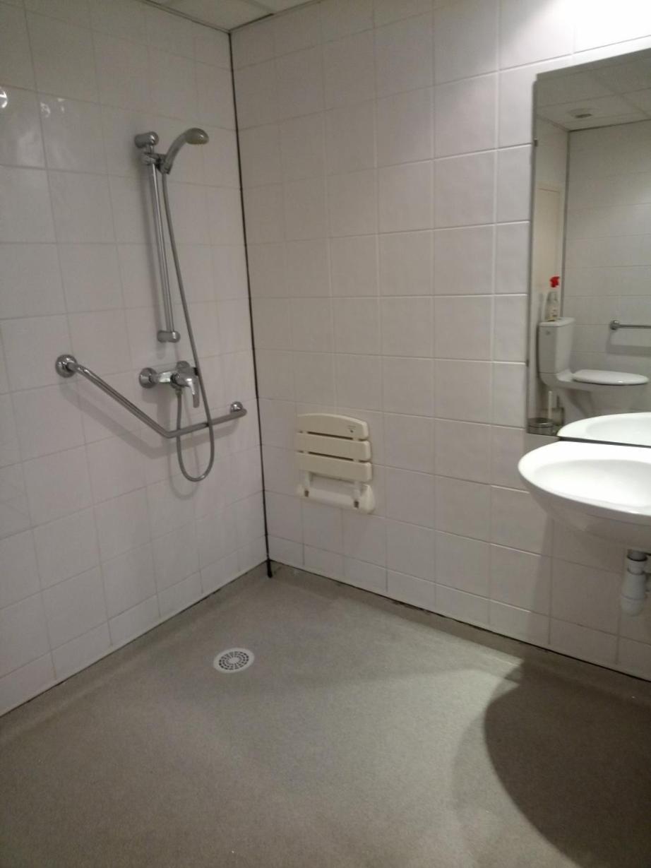 Agreable Studio Familial A Lourdes, Proche Gare 外观 照片