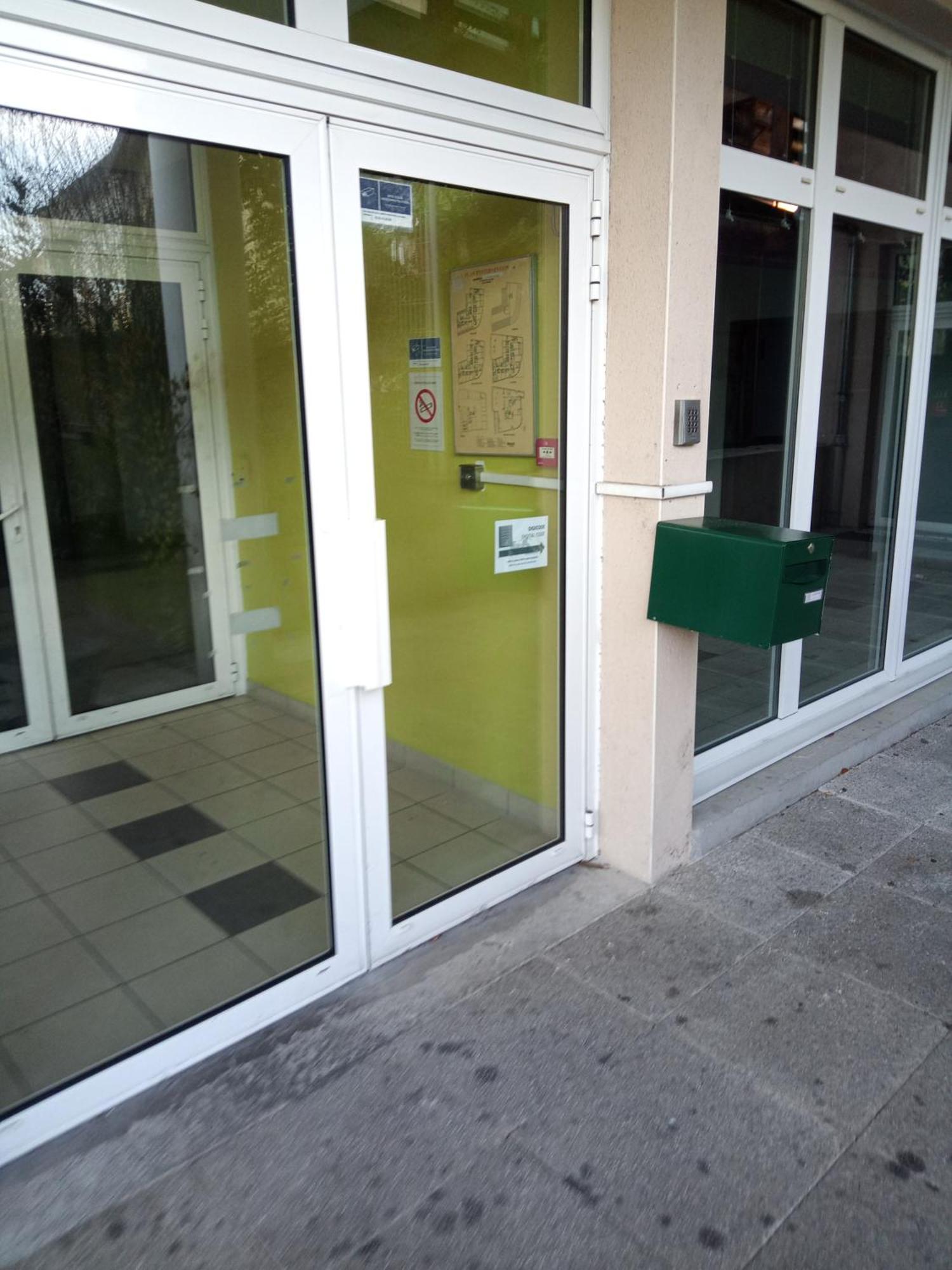Agreable Studio Familial A Lourdes, Proche Gare 外观 照片